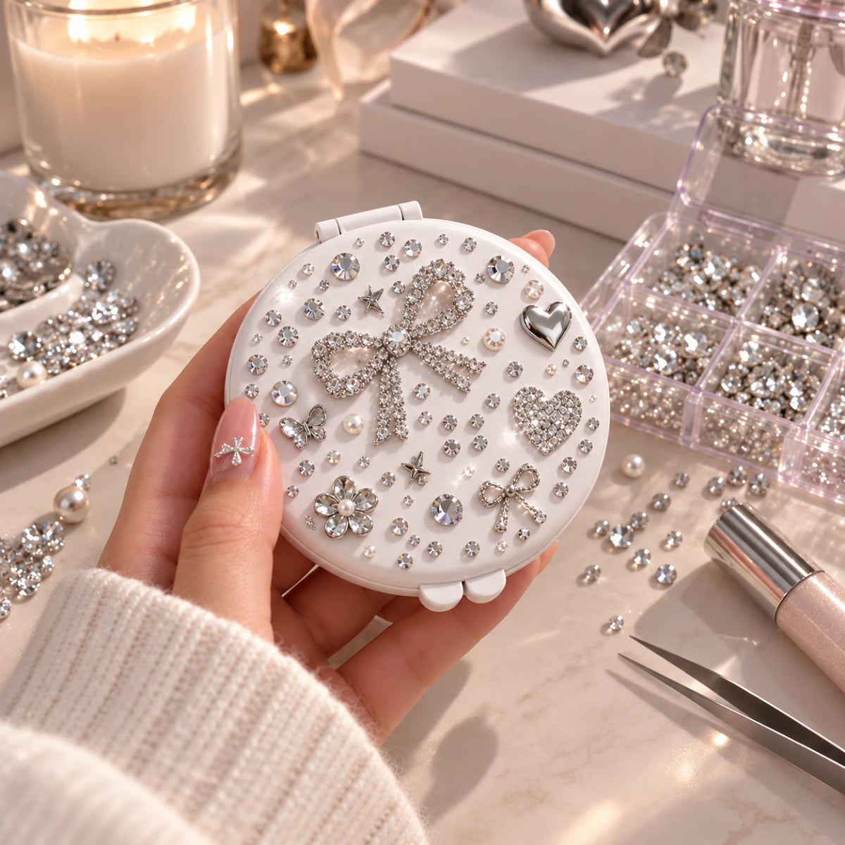 Customizable LED Pocket Mirror ✨ white