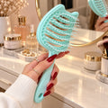 Easy-Clean Hair Brush 🐱