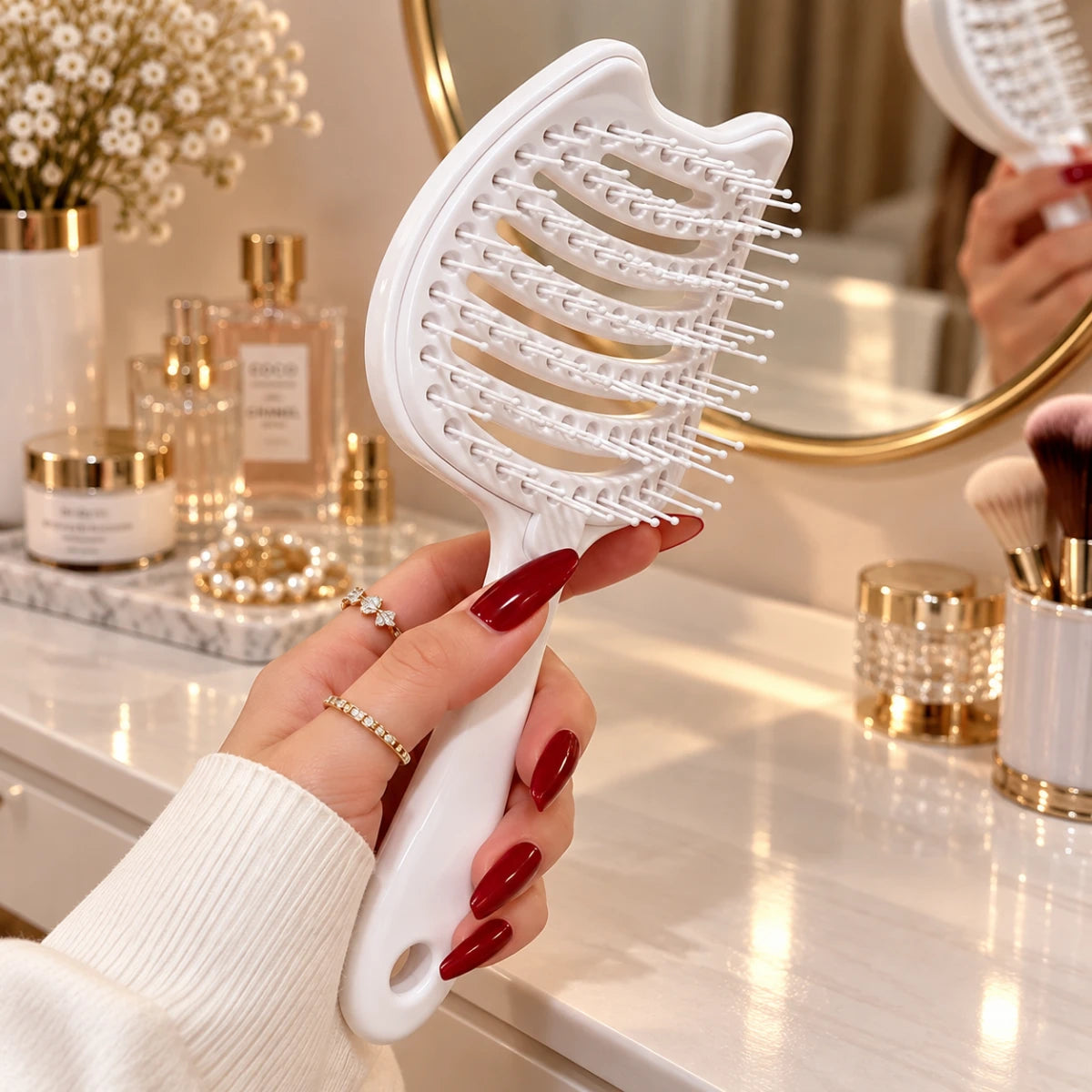 Easy-Clean Hair Brush 🐱