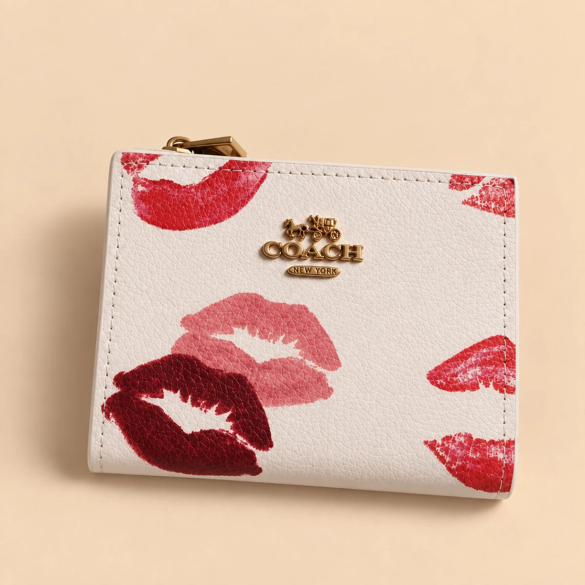Kiss Print Short Wallet 💋